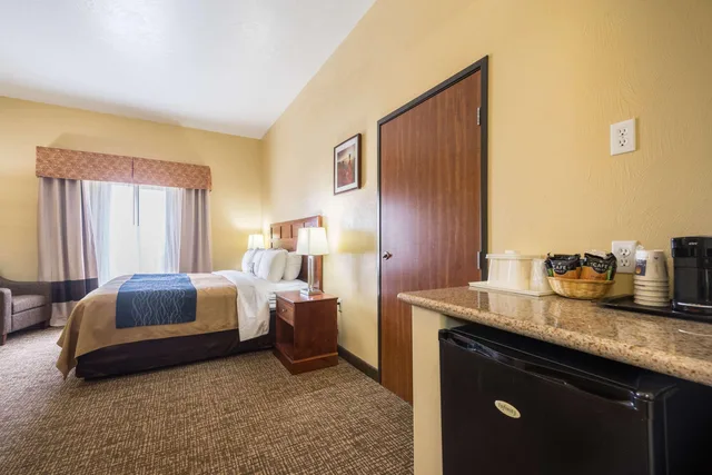 جناح بسرير كينج وسرير كوين، Comfort Inn & Suites Cedar City South, UT 4/5