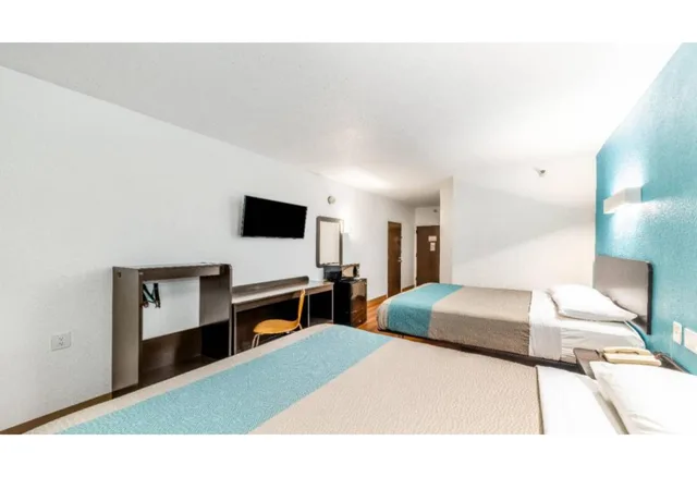 غرفة بسريرين كوين، Motel6 Lewisville, TX - Medical City 4/5