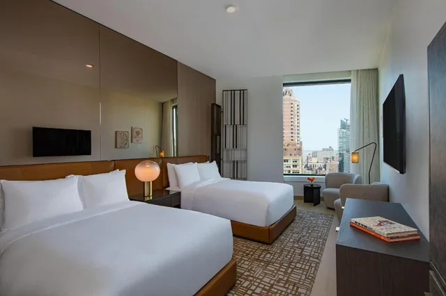 Avenue, Club, Residence, Penthouse, King Bed, 1 King and 2 Double Beds، The Ritz-Carlton New York, NoMad 2/6