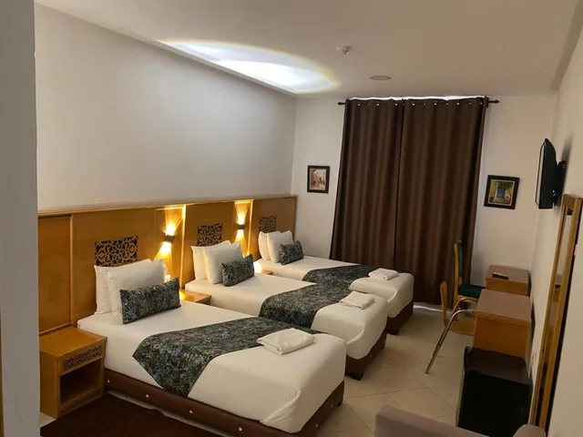 غرفة قياسية ثلاثية بإطلالة على البحر، Hotel Miramar Tanger 2/7