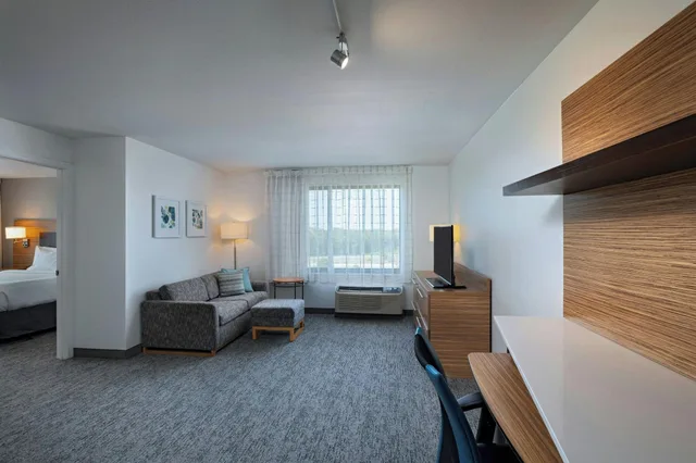 جناح بسرير كينج بغرفة نوم واحدة، TownePlace Suites by Marriott Macon Mercer University 2/4