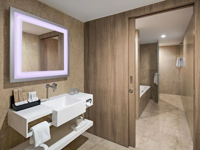 جناح سوبيريور بسرير كينج، Novotel Jakarta Gajah Mada 4/4