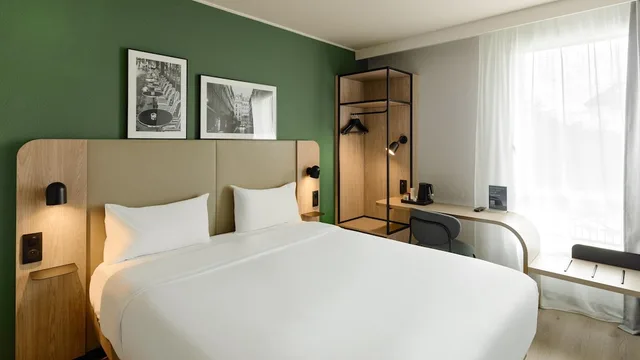 غرفة قياسية بسرير كوين، CAMPANILE PARIS SUD - PORTE D'ORLEANS ARCUEIL 3/10