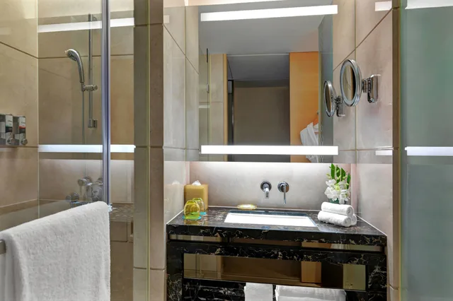 جناح تنفيذي بسرير كينج بغرفة نوم واحدة، Four Points by Sheraton Guangzhou DongPu 8/9