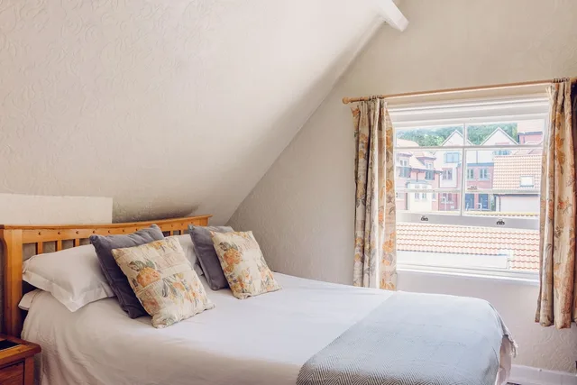 غرفة قياسية بسرير مزدوج بحمام خاص، Broomfield House 2/9