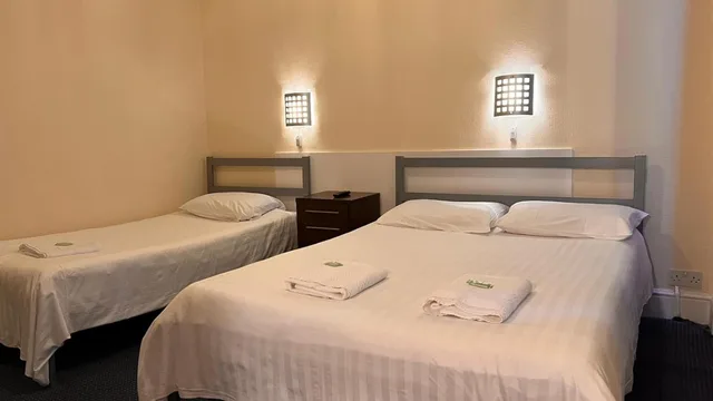 غرفة عائلية بحمام خاص، Gresham Hotel 5/8