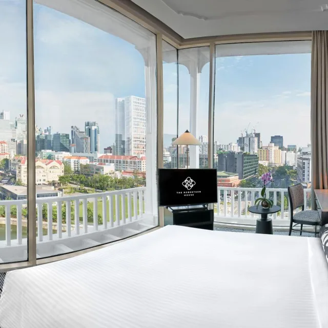 غرفة بانورامية بإطلالة على النهر مع دخول صالة النادي، Novotel Singapore Robertson Quay 5/6