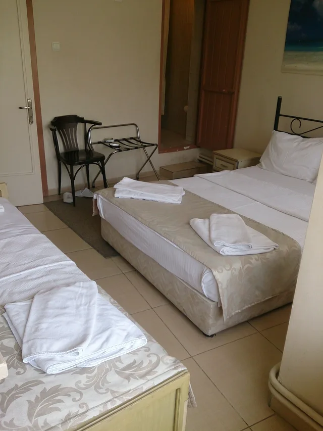 غرفة قياسية ثلاثية بسرير مزدوج وسرير فردي، Caylan Hotel 5/5