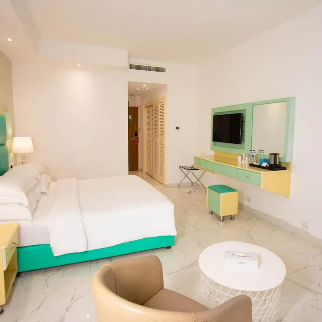 غرفة بريميوم بسرير كينج وسرير كوين، BM Beach Hotel 3/9