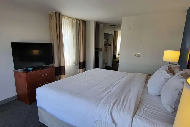 جناح بزنس بسرير كينج، Comfort Inn Bessemer Birmingham South 3/3