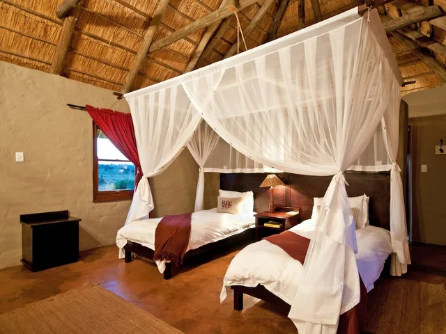 جناح فاخر بسريرين منفصلين، Hlosi Game Lodge 4/6