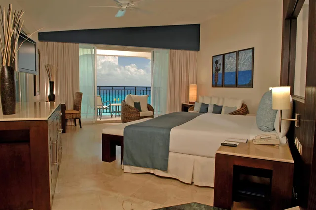 غرفة قياسية بسرير كينج، Grand Park Royal Cancun All Inclusive 2/4