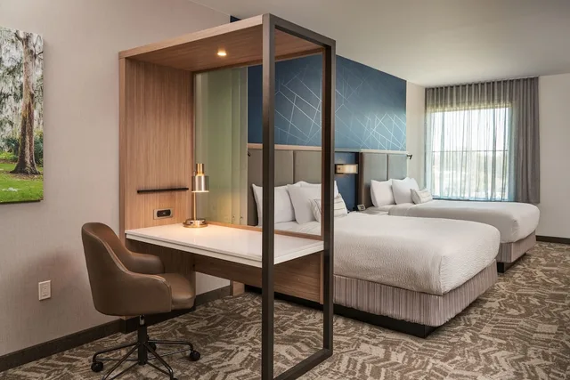 suite, multiple beds، SpringHill Suites by Marriott Winter Park 3/8