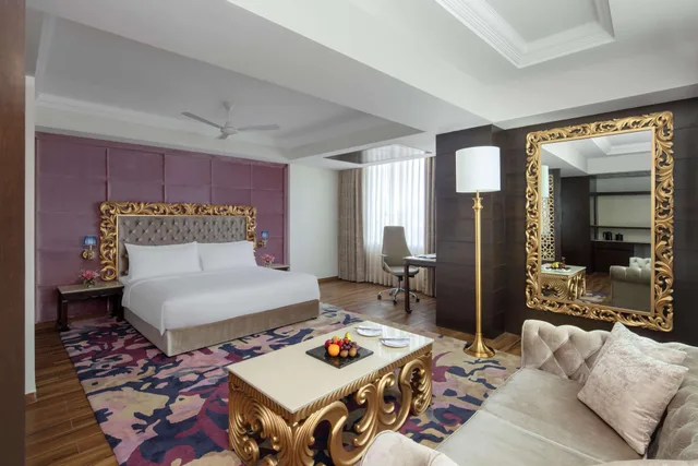 غرفة بزنس، Radisson Chandigarh Zirakpur 1/1