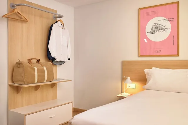 غرفة بسرير كوين، ROOMS CIENCIAS 4/8