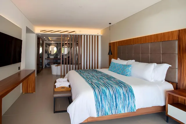 1 Bedroom, Elegant, Club, Suite, Outdoor Jetted Tub، Majestic Elegance Costa Mujeres 1/1