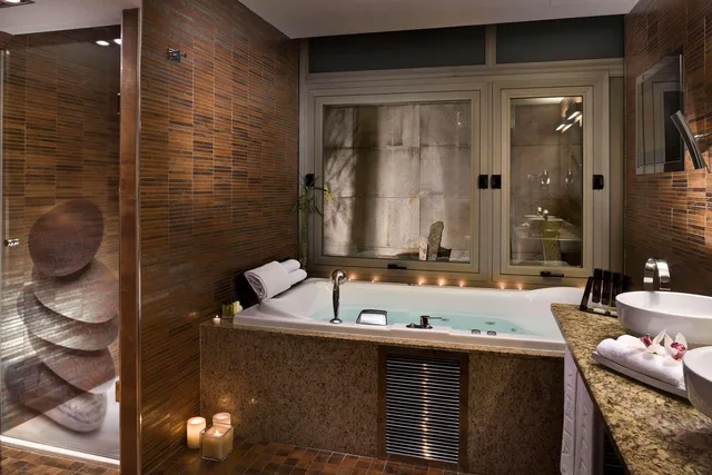 Grand, Suite, Melia Madrid Princesa Hotel 8/9