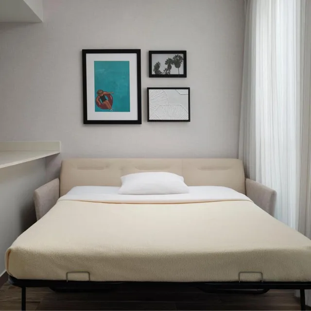 جناح بسرير كينج بإطلالة جزئية على البحر مع أريكة، Residence Inn Miami Beach Surfside 2/10