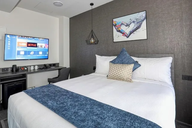 غرفة ديلوكس بسرير كوين، The Viv Hotel Wellington 5/8