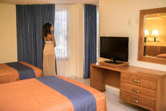 Family, Double Bed, Hotel Jaragua 2/6