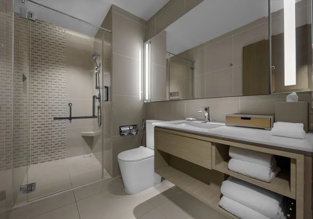 غرفة بسرير كينج بإطلالة على المدينة مع أريكة، Hyatt Place Johor Bahru Paradigm Mall 6/7