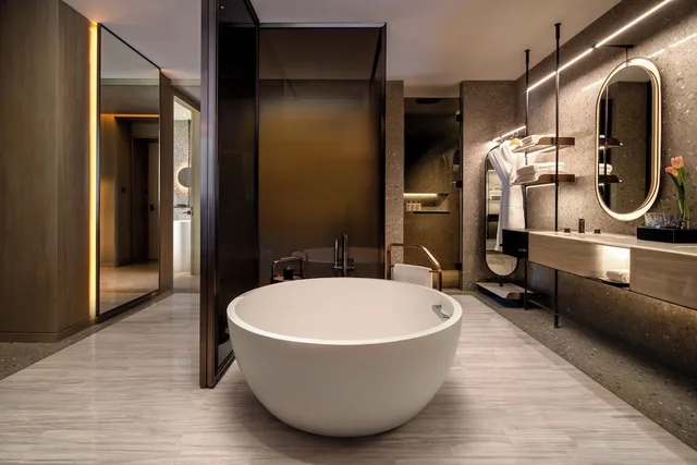 غرفة كلاسيكية بسريرين مزدوجين بإطلالة على البحيرة، Intercontinental Huzhou Taihu South By Ihg 3/4