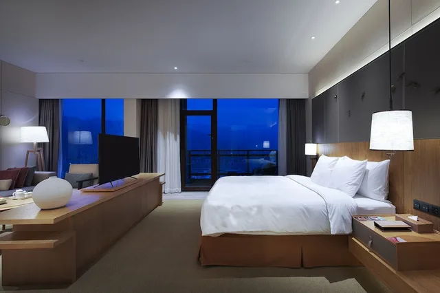 جناح جونيور بسرير كينج، CROWNE PLAZA NANCHANG WANLI 2/3