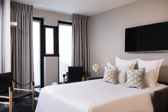 جناح جونيور بسريرين منفصلين مع أريكة، Hotel Paris Bastille 2/10