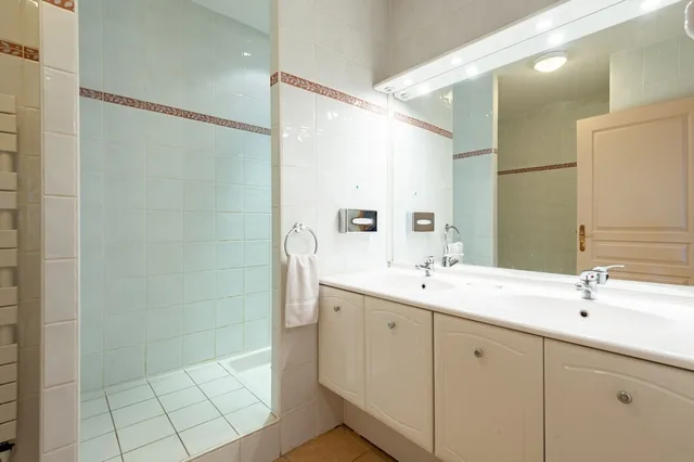 شقة بسرير كوين بغرفة نوم واحدة مع أريكة، Residhotel Grand Avignon 3/3