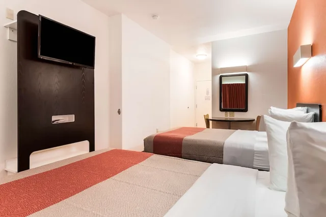 غرفة قياسية بسريرين مزدوجين، Motel6 Wilkes Barre, PA - Arena 6/10