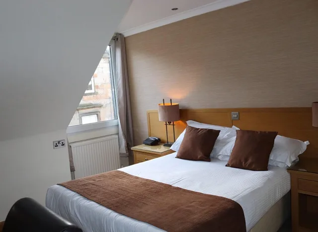 غرفة قياسية مفردة، The City Hotel 1/4
