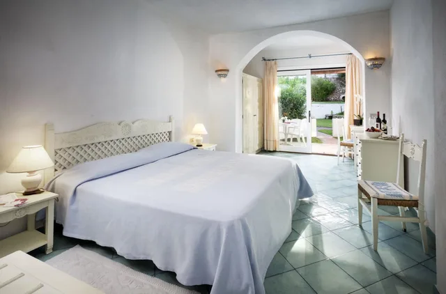 غرفة كلاسيكية بسرير كوين، Club Hotel Baja Sardinia 2/2