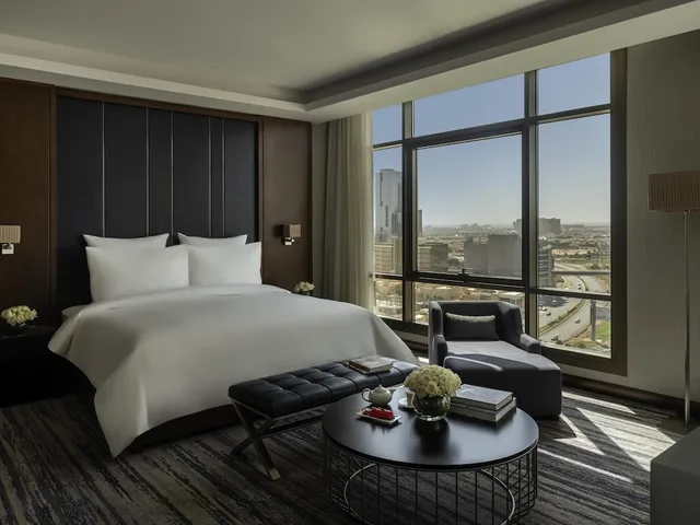إقامة ديلوكس بسرير كينج بغرفة نوم واحدة، فندق وريزيدنس موفنبيك الرياض(Movenpick Hotel & Residences Riyadh) 5/7