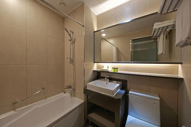 Deluxe, Double Bed, Bathtub, Benikea Swiss Rosen Hotel 5/5