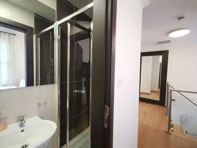 Luxury Double room, The Royale Chulan Hyde Park 8/9