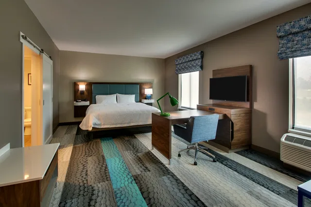 استوديو بسرير كينج، Hampton Inn And Suites Southport 1/5