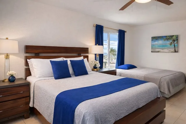Room, Queen Bed, Beach Front، THE PALMS AT PELICAN COVE 2/10