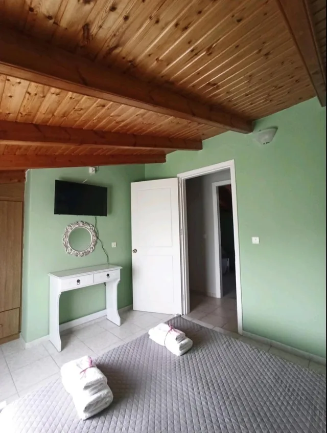 maisonette، Demis Apartments 4/6