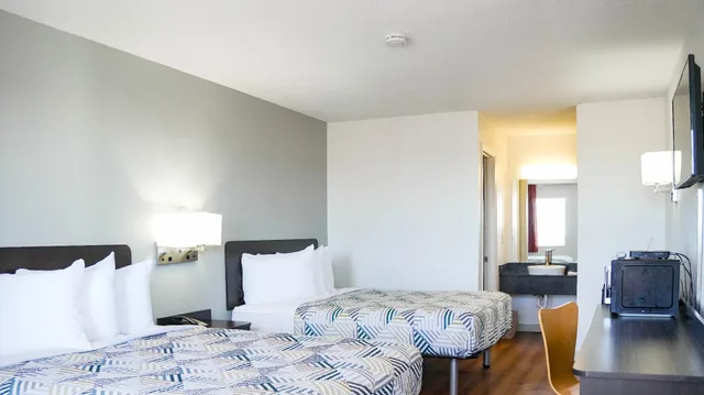 غرفة بسريرين مزدوجين بمطبخ، Studio6 San Angelo, TX 1/1