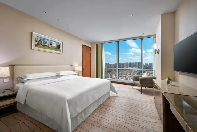 Deluxe, Suite, Four Points By Sheraton Shanghai Daning 1/10
