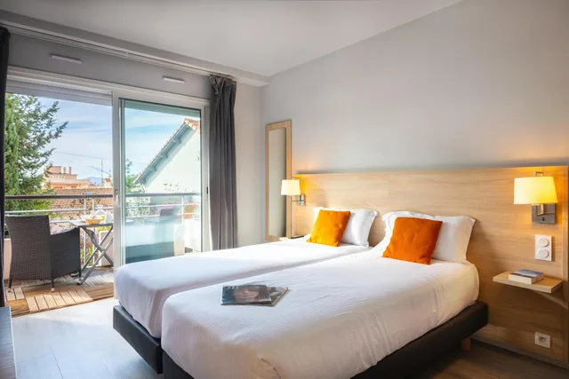 استوديو بسريرين منفصلين بإطلالة على المسبح، Zenitude Hotel-Residences Le Cannet 2/10