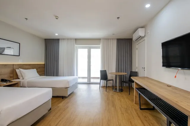 غرفة ديلوكس بسريرين منفصلين بشرفة، B&B HOTEL Rio de Janeiro Copacabana 2/9