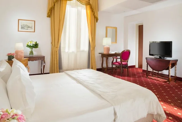 غرفة قياسية بسرير كوين، Grande Albergo Internazionale 2/7
