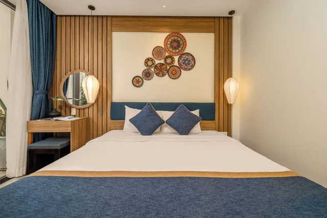 غرفة ديلوكس بسرير كينج بشرفة، Southern Hotel Hoi An 5/10