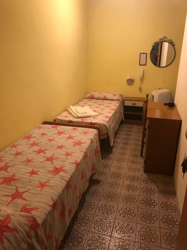 غرفة اقتصادية بسريرين منفصلين، Hotel Wega 1/2