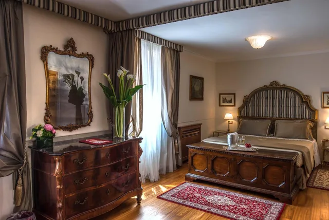 جناح جونيور مع أريكة، Forum Hotel Rome 3/10