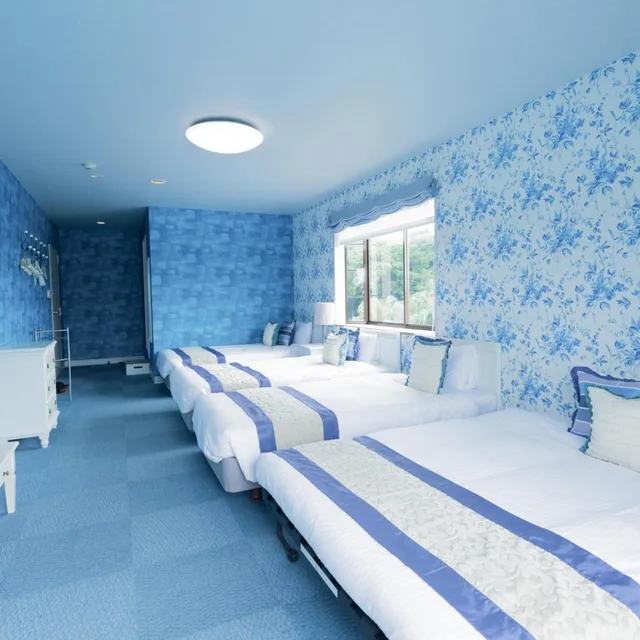 غرفة رباعية، Hotel Caretta Amami 2/2