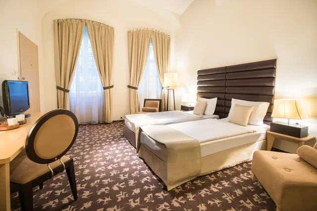 غرفة قياسية بسرير مزدوج، Buda Castle Fashion Hotel 7/10