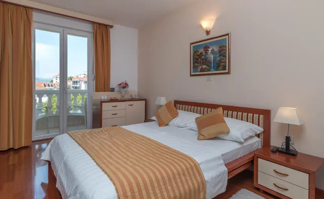 Superior, Double Bed, Trogir Palace 1/6