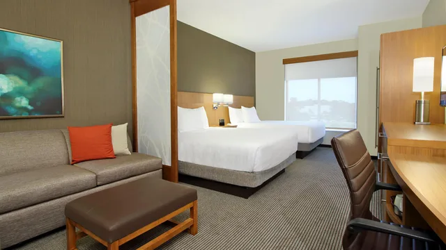غرفة بسرير كوين، HYATT PLACE HOUSTON NW VINTAGE PARK 1/1